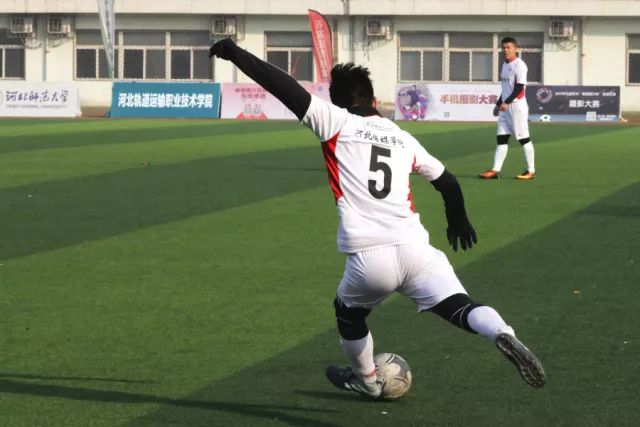 CBA新动向：余嘉豪告别西甲，重返浙江再签600万顶薪合同！